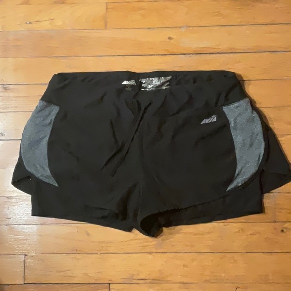 Avia Workout Womens Shorts Size M - Picture 1 of 3